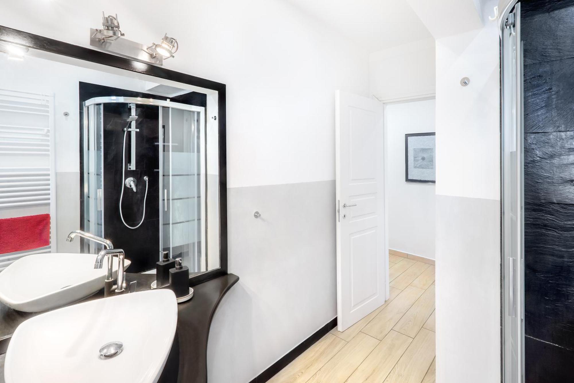 Waterfront District Apartment Генуя Экстерьер фото