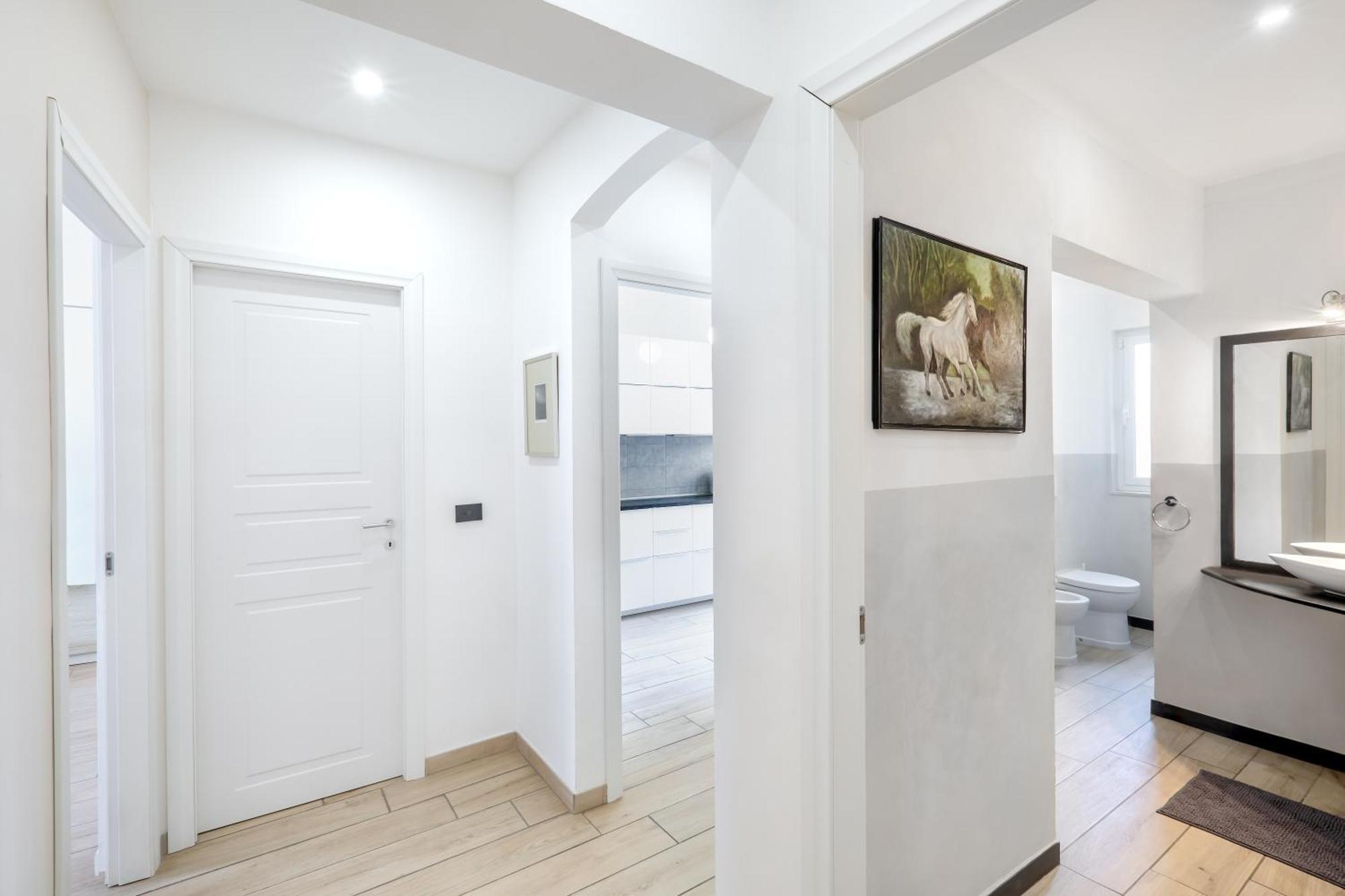 Waterfront District Apartment Генуя Экстерьер фото